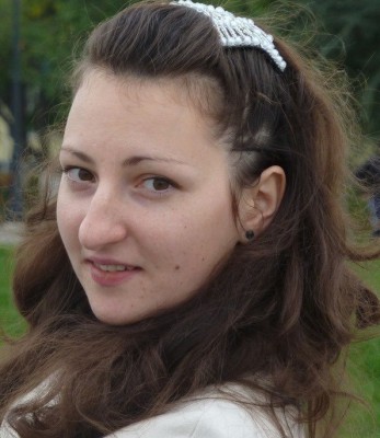Саша Азарова.jpg